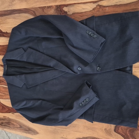 Austin Reed 100% Wool Two Button Blazer - Picture 16 of 17